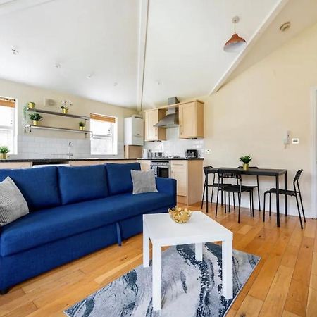 Lovely 3-Bed 20 Minutes To Central Londra Esterno foto