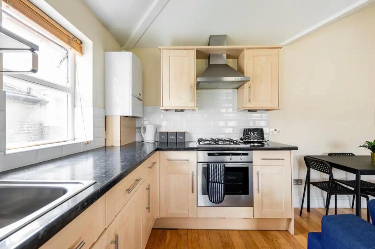 Lovely 3-Bed 20 Minutes To Central Londra Esterno foto