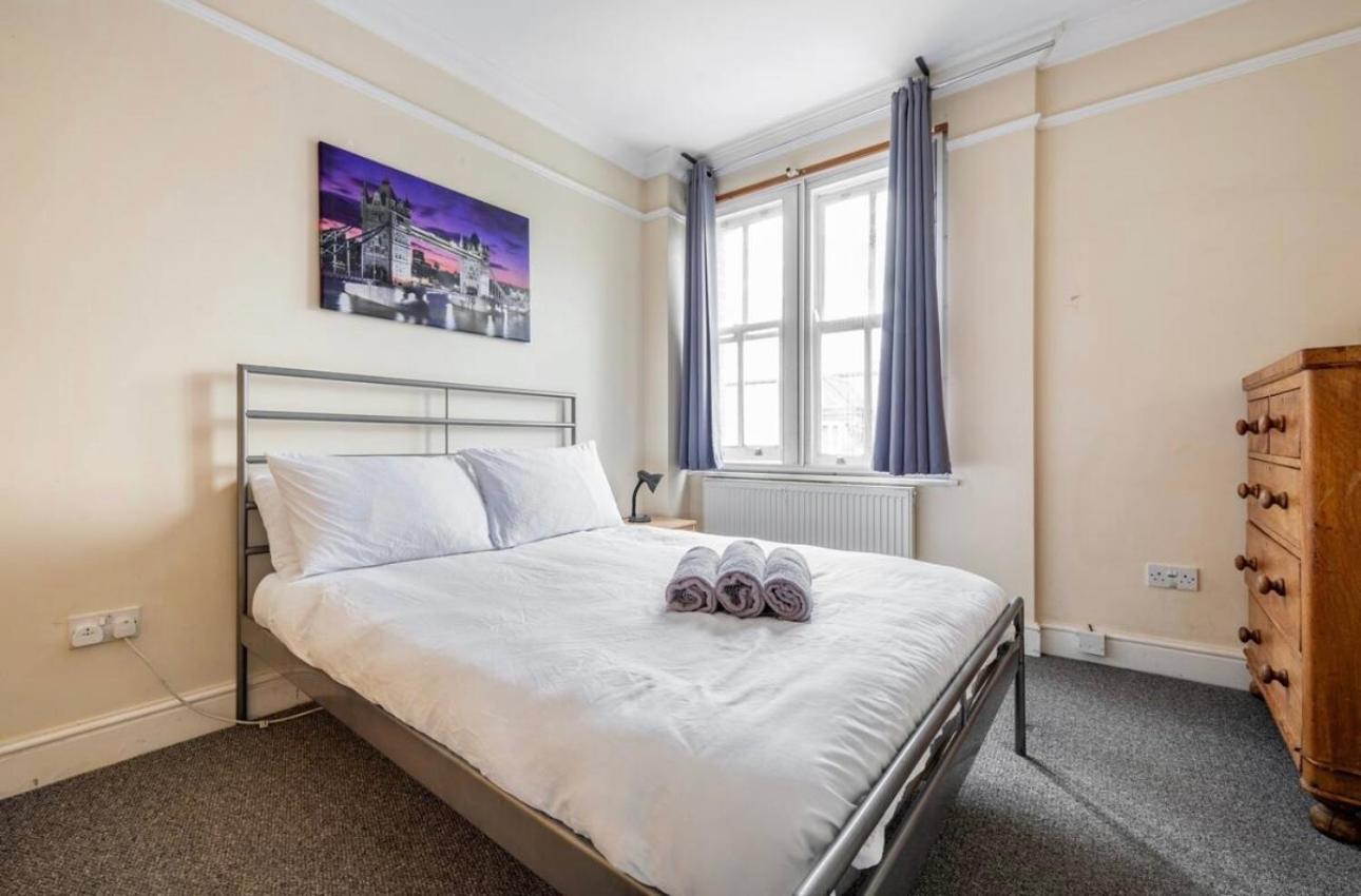 Lovely 3-Bed 20 Minutes To Central Londra Esterno foto