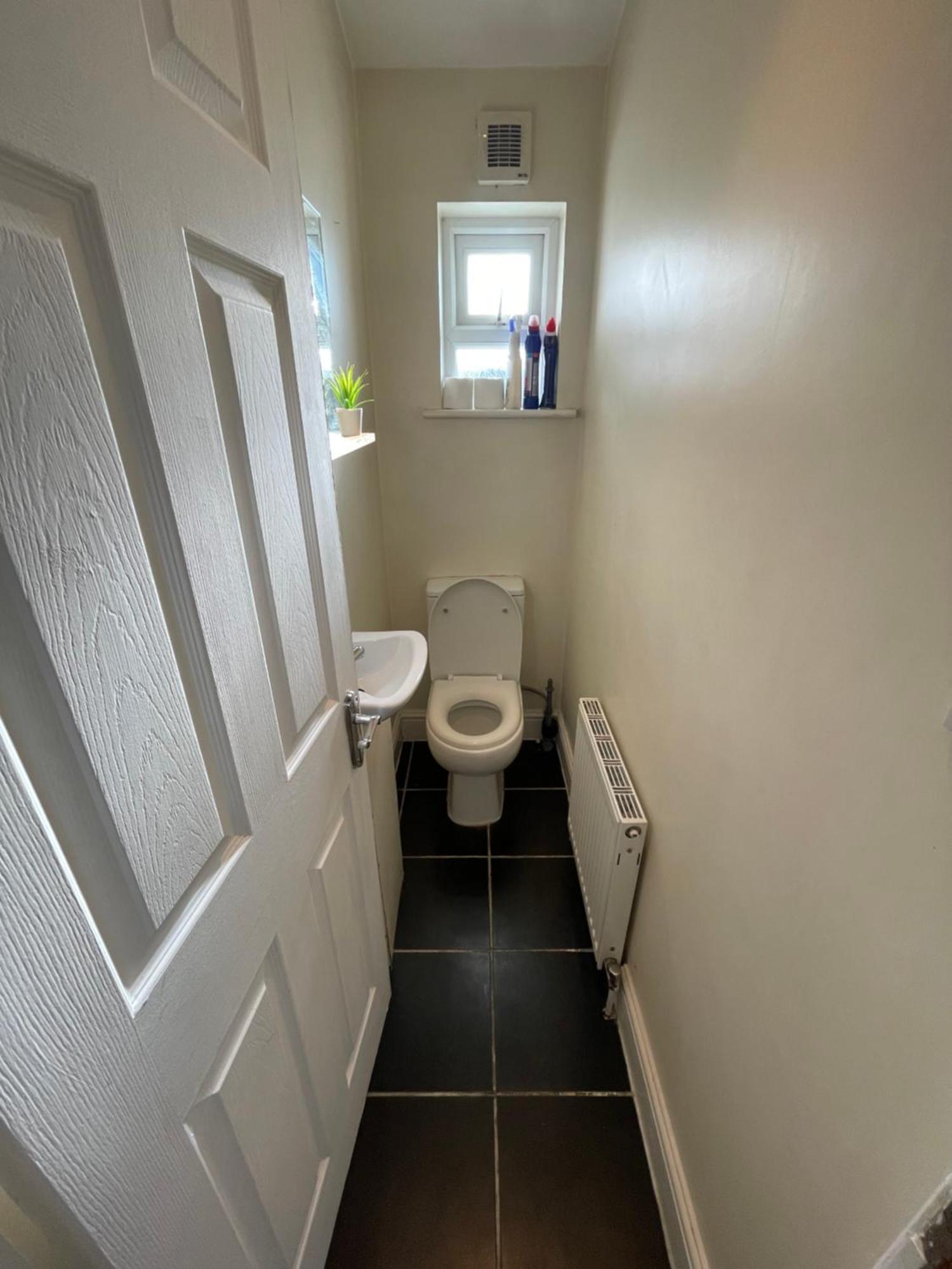 Lovely 3-Bed 20 Minutes To Central Londra Esterno foto